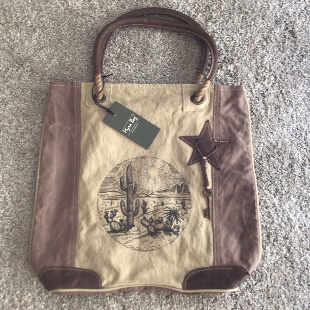 MYRA BAG DESERT DESIGN - NWT